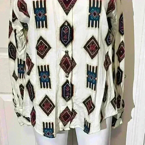 Vintage Wrangler Western Wear Aztec Colorful Button Up Shirt Womens Size Large - Picture 9 of 10